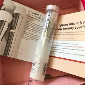 it cosmetics Makeup - IT Cosmetics Brush it cosmetics Makeup - IT Cosmetics Brush